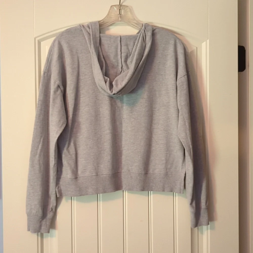 So Lounge Life Cropped Hooded Sweatshirt - Picture 3 of 6